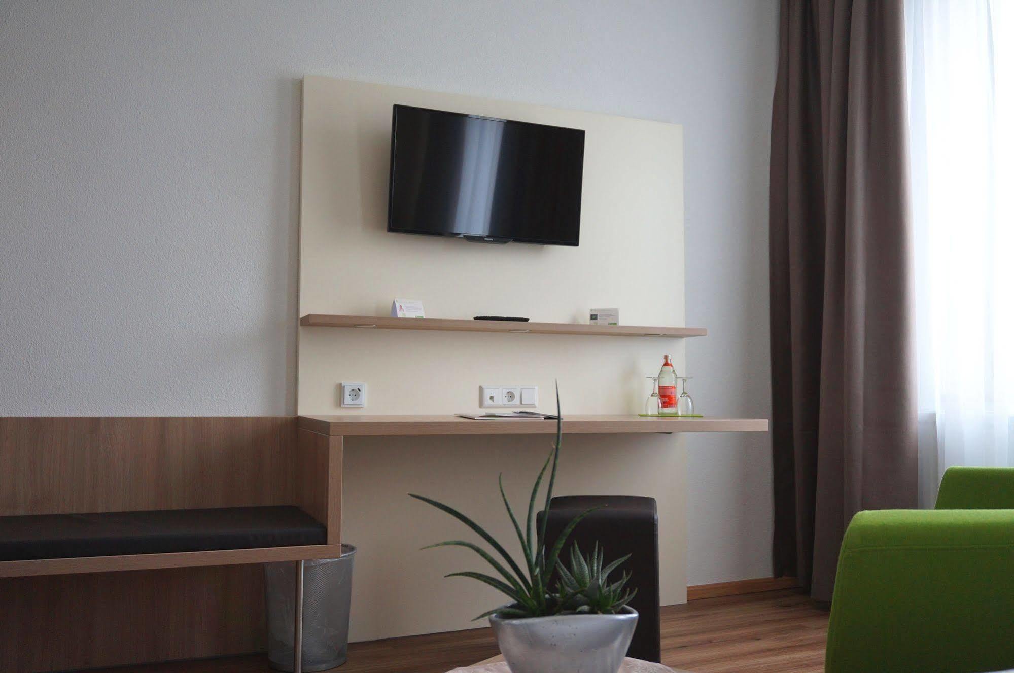 Flair Hotel Gruener Baum Донауешинген Екстер'єр фото