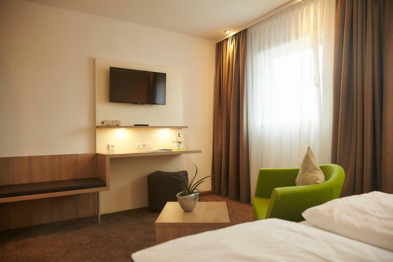 Flair Hotel Gruener Baum Донауешинген Екстер'єр фото