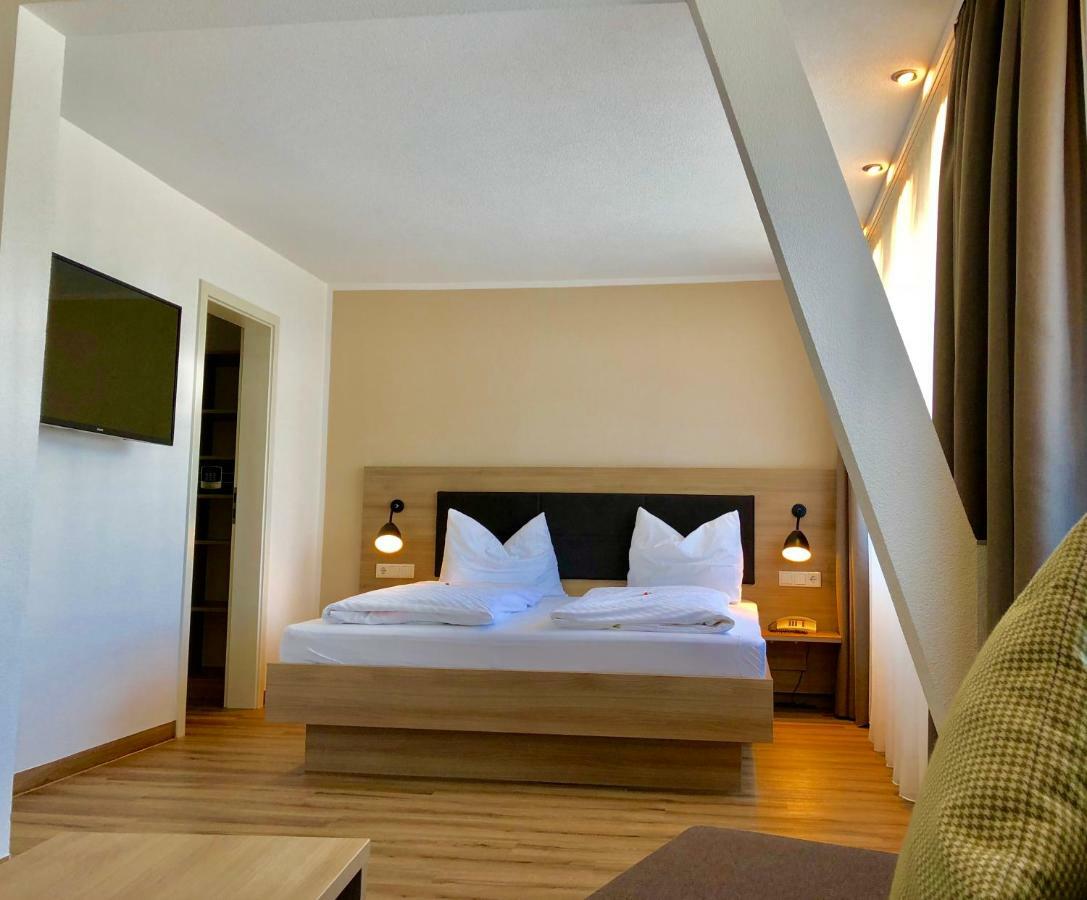 Flair Hotel Gruener Baum Донауешинген Екстер'єр фото