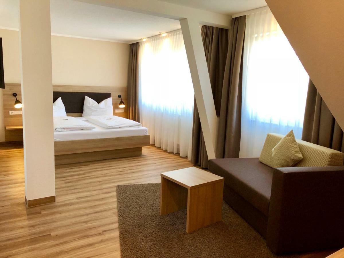 Flair Hotel Gruener Baum Донауешинген Екстер'єр фото